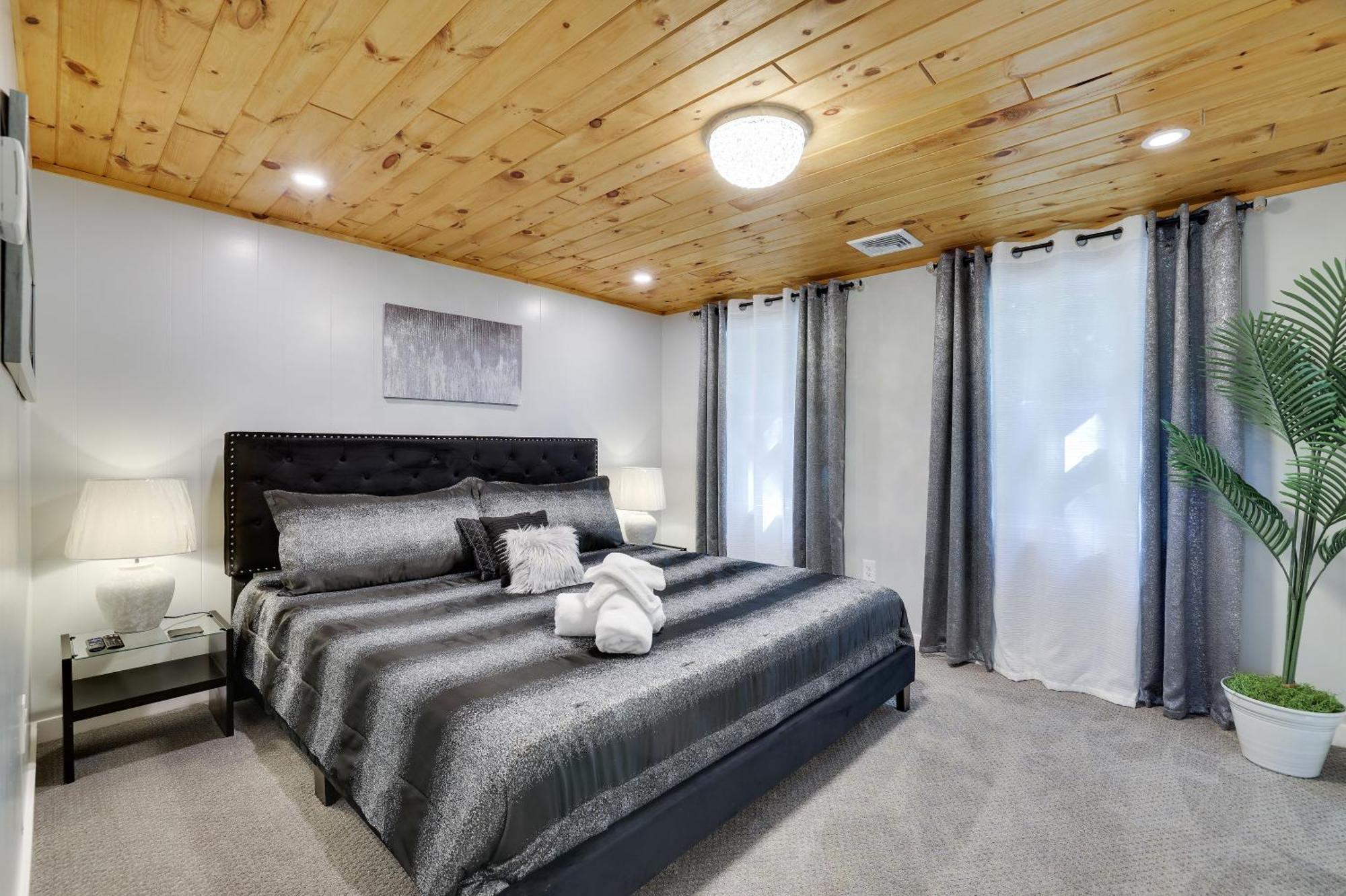 Albrightsville Poconos Brand New Lakefront Oasis 1 Acre, Hottub Gameroom Firepits Talk About Privacy מראה חיצוני תמונה